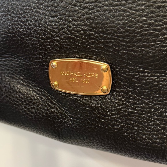 Michael Kors Black Leather Shoulder Bag 2000s - Picture 3 of 10